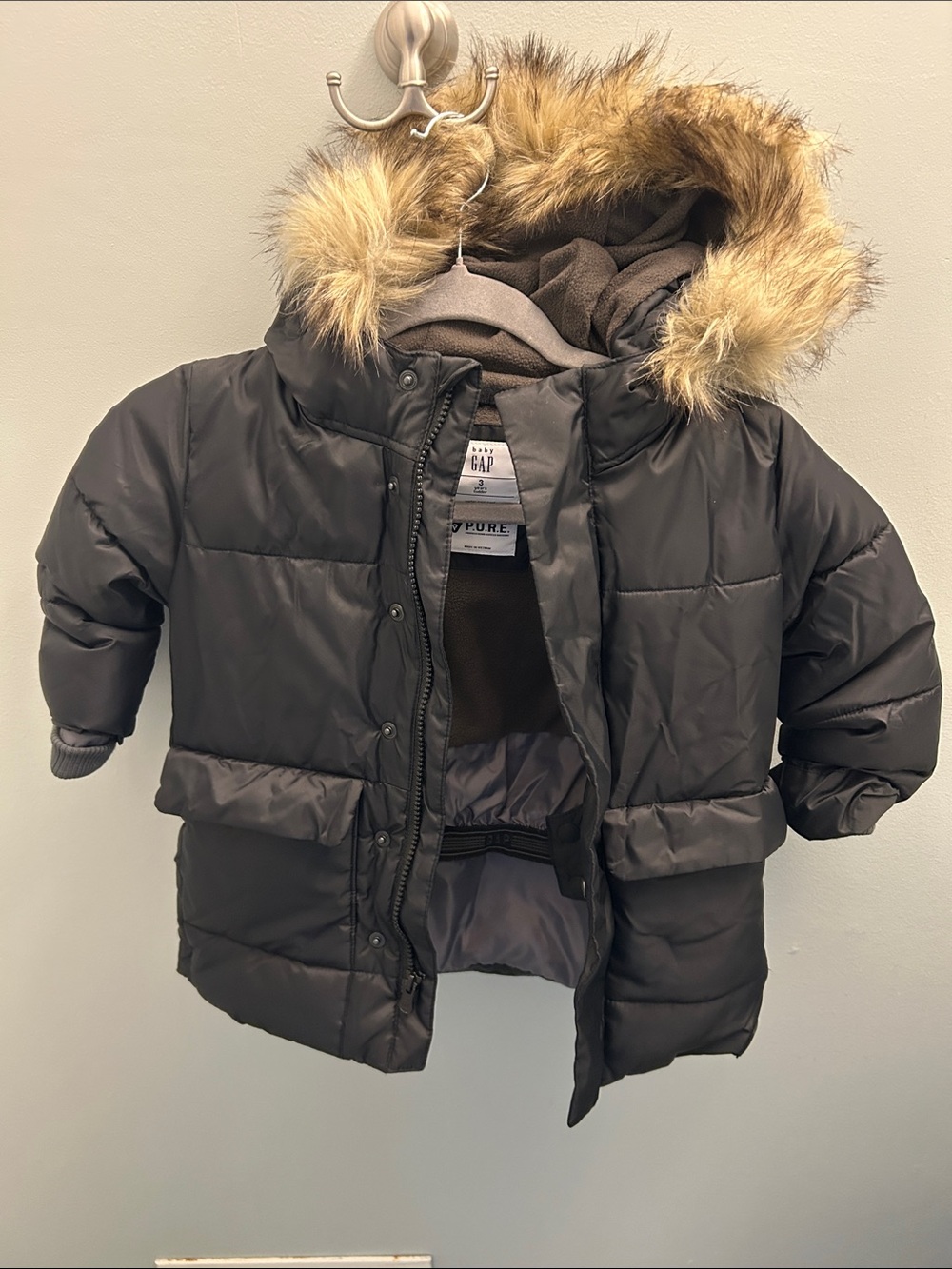 GAP Toddler Puffer Jacket with Faux Fur Hood - Charcoal